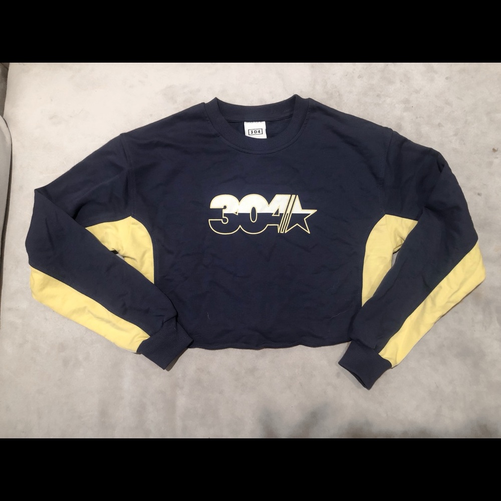 304 Blue and Yellow Cropped Sweater